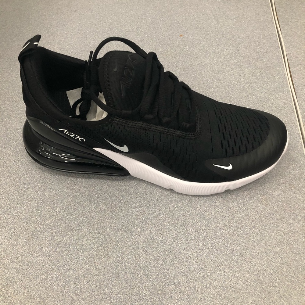 Air max 270 black and white